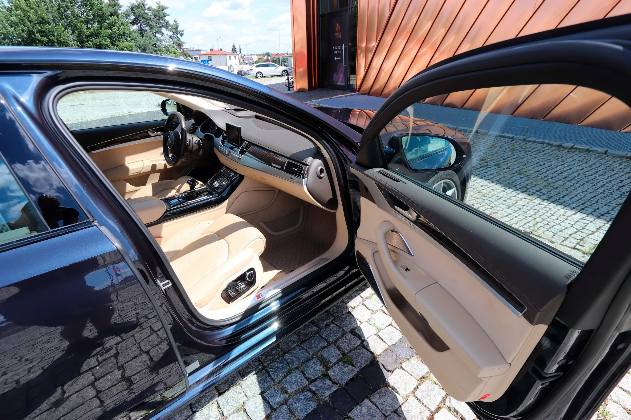 Аренда Audi S8 Аренда Audi S8